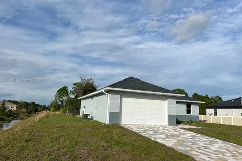 2927 SW 19TH ST SW, Lehigh Acres FL 33976