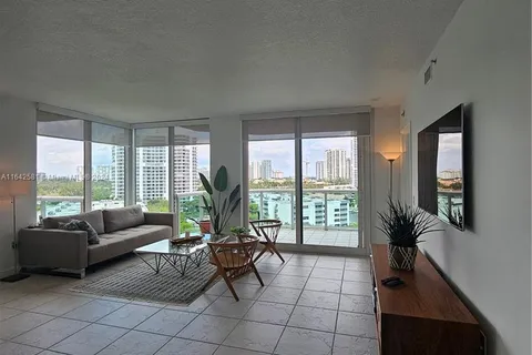 3370 Hidden Bay Dr # 1002, Aventura FL 33180