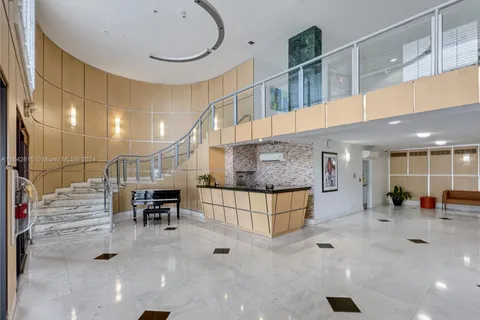 6770 Indian Creek Dr # C, Miami Beach FL 33141