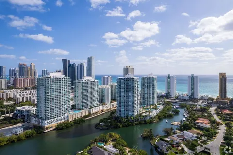 300 Sunny Isles Blvd # 1701, Sunny Isles Beach FL 33160