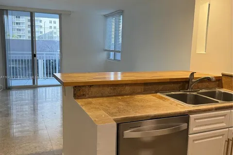 800 N Miami Ave # 501, Miami FL 33136