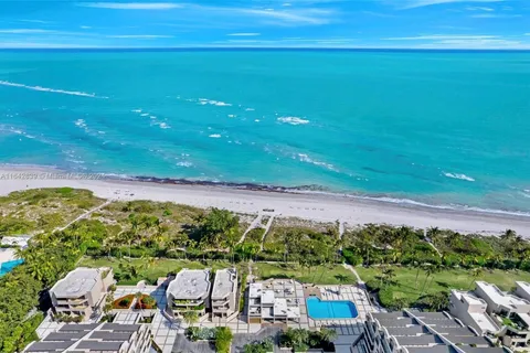 181 Crandon Blvd # 106, Key Biscayne FL 33149