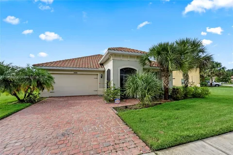 3878 NW Carrick bend dr, Other City - In The State Of Florida FL 34746