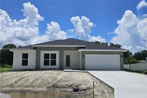 1150 SE Tarleton St, Palm Bay FL 32909