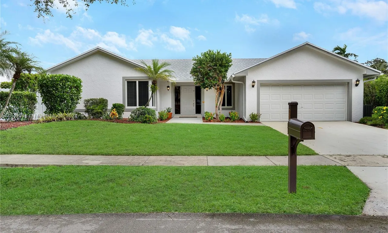 2597 NW 31st St, Boca Raton FL 33434