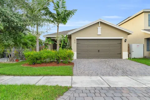 624 NE 5th Way, Florida City FL 33034