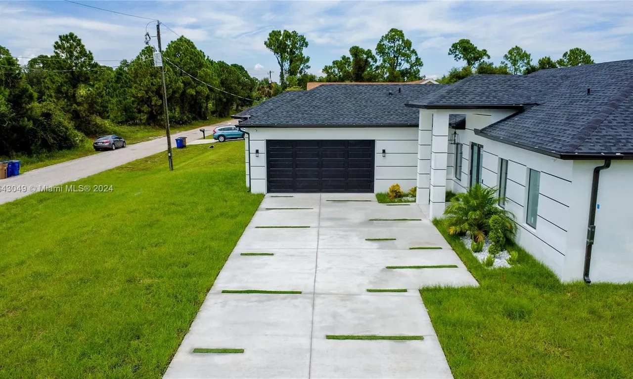 1206 W 14 ST, Lehigh Acres FL 33972