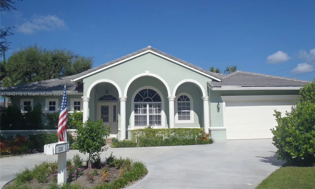 285 Feather Point N, Jupiter FL 33458