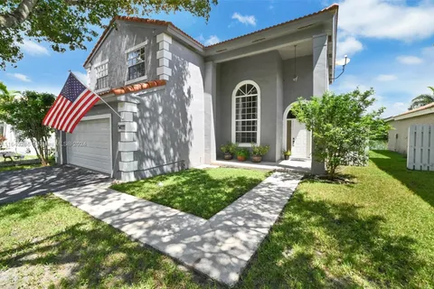 14111 Richwood Pl, Davie FL 33325