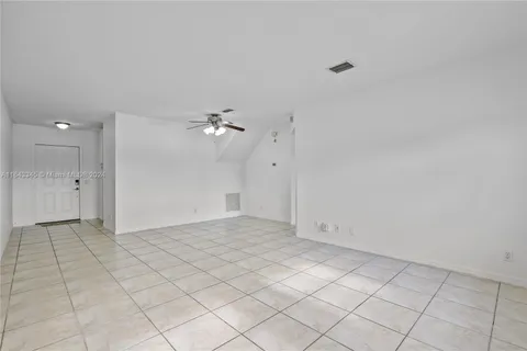 5465 SW 125th Ter, Miramar FL 33027