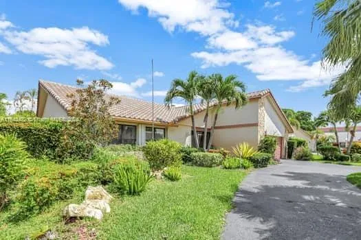 7308 Corkwood Ter, Tamarac FL 33321