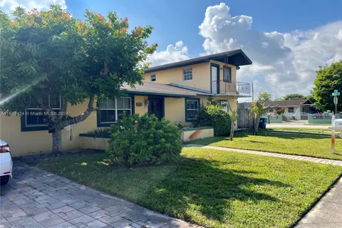 16901 NW 51st Pl, Miami Gardens FL 33055