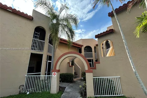 8657 SW 5th St # 206, Pembroke Pines FL 33025