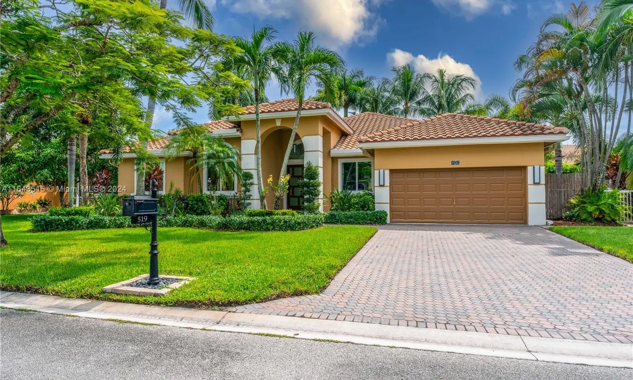 519 NW 120th Dr, Coral Springs FL 33071