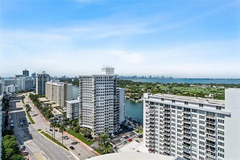 5757 Collins Ave # 3, Miami Beach FL 33140