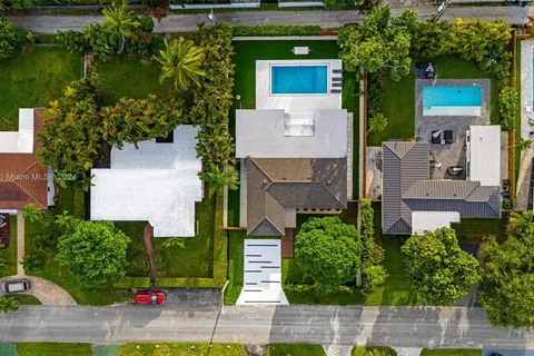 10658 NE 11th Ave, Miami Shores FL 33138