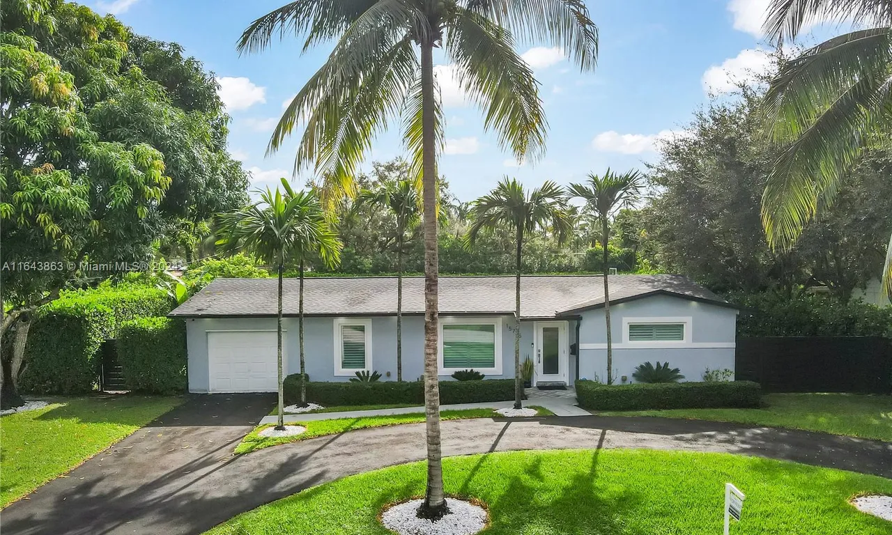 15745 SW 89th Ave, Palmetto Bay FL 33157