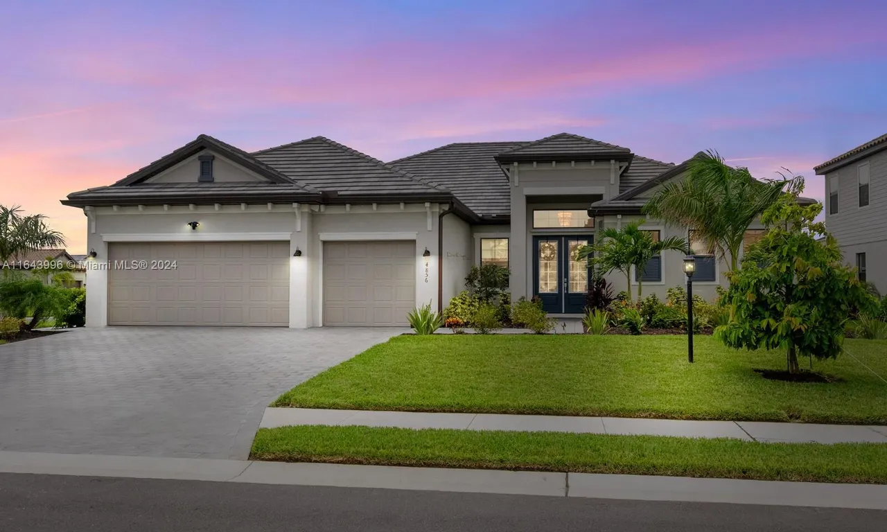 4856 Coastal Days LN, Bradenton FL 34211