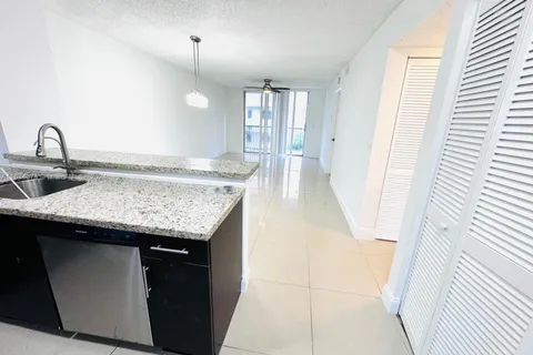 8730 N Sherman Cir # 302, Miramar FL 33025