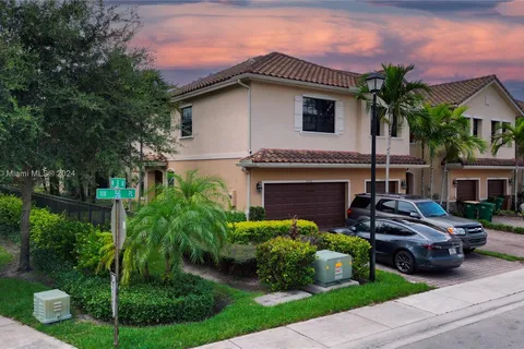 5900 NW 56th Pl, Tamarac FL 33319