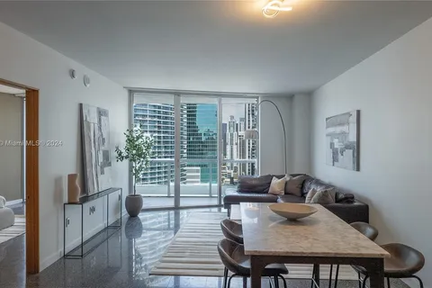 475 Brickell Ave # 2914, Miami FL 33131