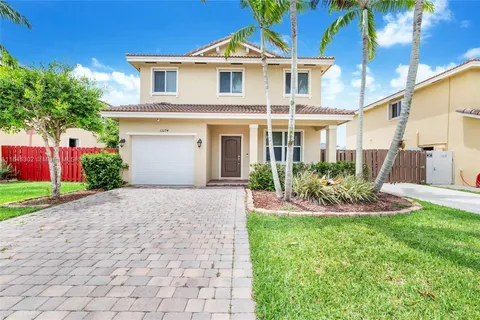 13174 SW 285th Ter, Homestead FL 33033