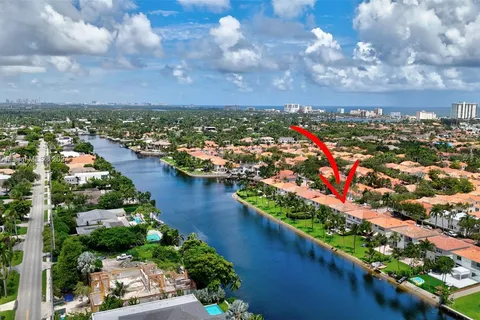 1560 Shoreline Way, Hollywood FL 33019