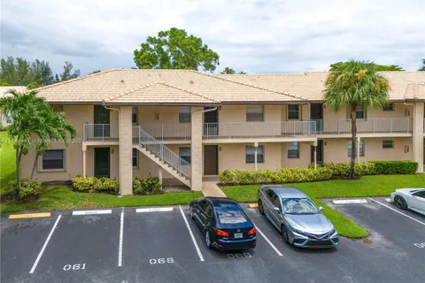 5580 Lakeside Dr # 102, Margate FL 33063