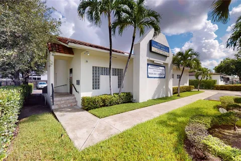 235 W 49th St, Hialeah FL 33012