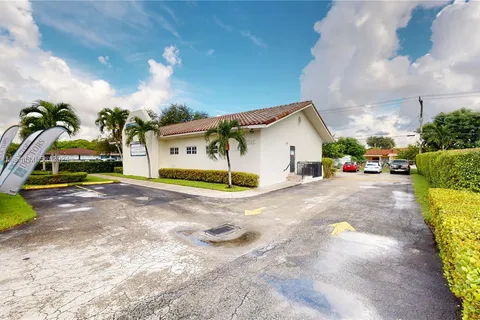 235 W 49th St, Hialeah FL 33012