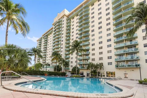 19390 Collins Ave # 212, Sunny Isles Beach FL 33160