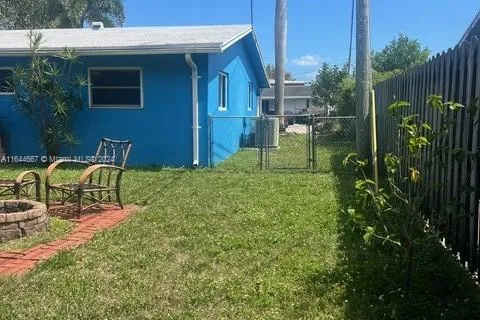 1745 NE 52nd, Fort Lauderdale FL 33334