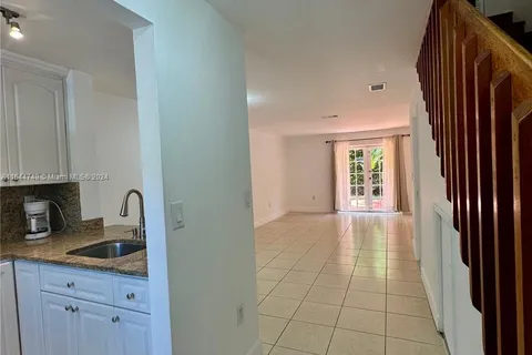 6858 NW 173rd Dr # 302, Hialeah FL 33015