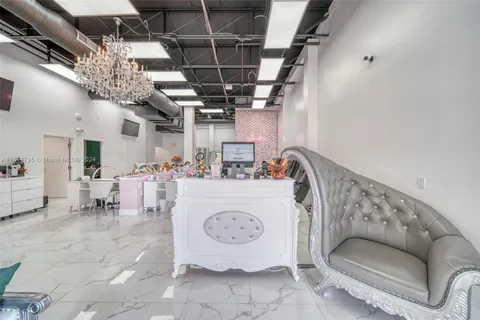 Full-Service Beauty Salon For Sale in Pinecrest, Miami FL 33156