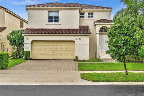 171 NW 151st Ave, Pembroke Pines FL 33028