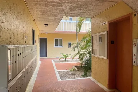 7840 Camino Real # P309, Miami FL 33143