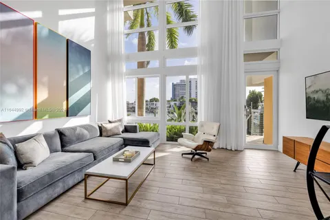 77 N Shore Dr # 77, Miami Beach FL 33141