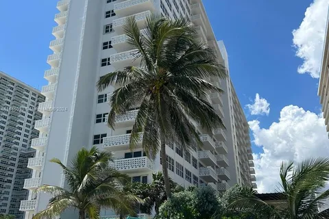 4010 Galt Ocean Dr # 1215, Fort Lauderdale FL 33308