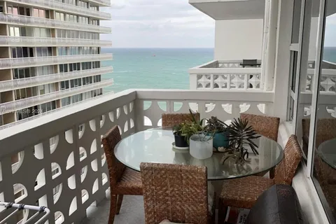 4010 Galt Ocean Dr # 1215, Fort Lauderdale FL 33308