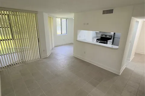 8215 SW 152nd Ave # 111, Miami FL 33193