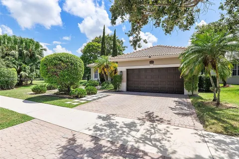 1601 Osprey Bnd, Weston FL 33327