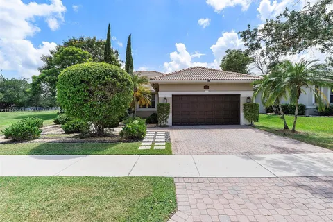 1601 Osprey Bnd, Weston FL 33327