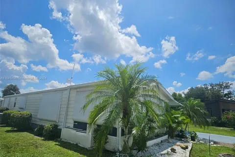 315 Shrub Ln N, Other City - In The State Of Florida FL 33917