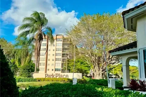 900 Saint Charles Pl # 316, Pembroke Pines FL 33026