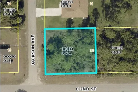 2901 E 2, Lehigh Acres FL 33936