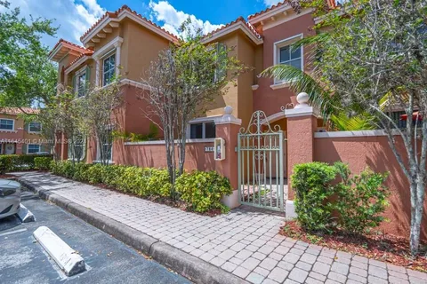 784 SW 106th Ave # 1902, Pembroke Pines FL 33025