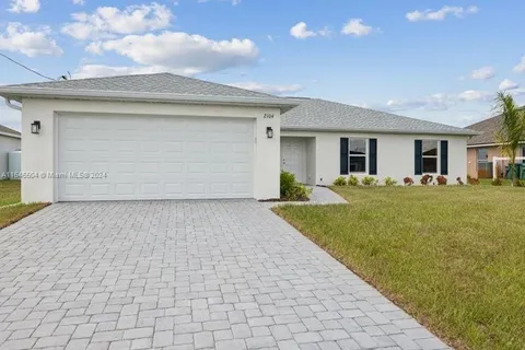 2104 NW 16th PL, Cape Coral FL 33993