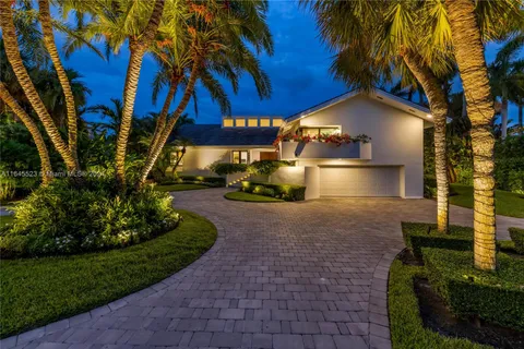 7425 Los Pinos Blvd, Coral Gables FL 33143