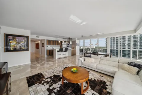 1800 S OCEAN DR # 2401, Hallandale Beach FL 33009