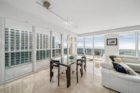 1800 S OCEAN DR # 2401, Hallandale Beach FL 33009